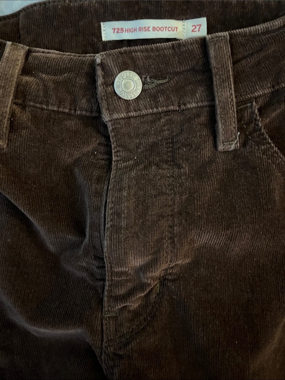 725 Levi’s High Rise Bootcut Corduroy Jeans - Dark Brown